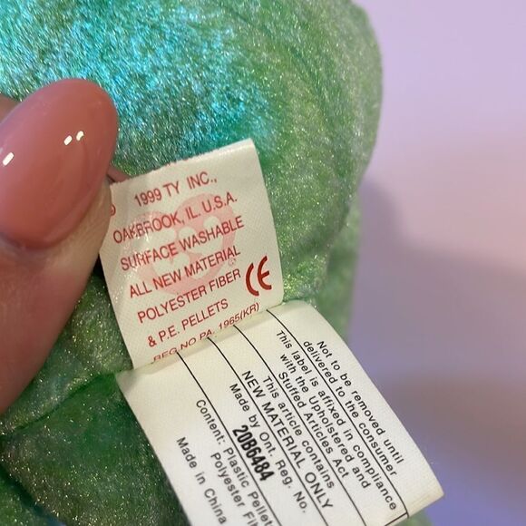 1999 Ty Beanie Baby Kicks the Green Soccer Bear Excellent Used Condition 9” long - Picture 8 of 8